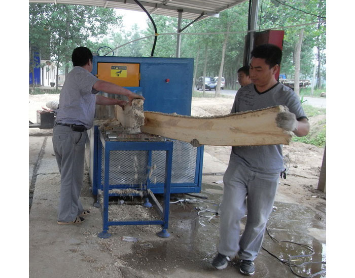 江蘇省-淮安市-楚洲區-鋸35圓木加工現場0