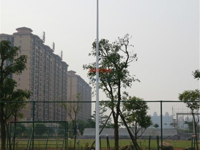 中山柏克體育專業(yè)生產(chǎn)6-8米籃球場(chǎng)燈桿-12米足球場(chǎng)燈桿-廠家現(xiàn)貨供應(yīng)-- 中山市西區(qū)柏克體育用品廠