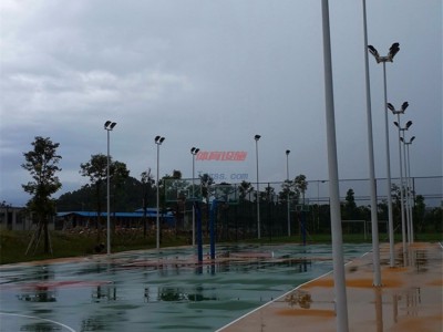 珠海市-柏克-體育-戶外籃球場-足球場-照明燈桿-優質鍍鋅管燈桿-廠家直銷-- 中山市西區柏克體育用品廠