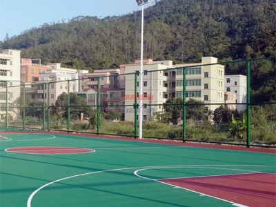 茂名市柏克體育-運(yùn)動(dòng)場(chǎng)地足球場(chǎng)室外-照明燈桿燈柱燈具配套廠家直銷-- 中山市西區(qū)柏克體育用品廠