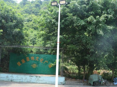 昆明室外體育場燈光系統-籃球場邊上柱子安裝-生產燈桿-- 中山市西區柏克體育用品廠