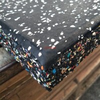【盛達(dá)】生產(chǎn)廠家定制500*500*30mm復(fù)合橡膠地板-健身房專用地板-橡膠地墊