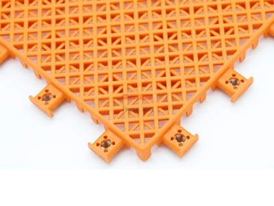 【華鑫凱達】籃球場懸浮式拼裝地板生產廠家--籃球場環保懸浮地墊生-懸浮式拼裝運動地板廠家--幼兒園室外懸浮式拼裝地板價-- 北京華鑫凱達體育發展有限公司