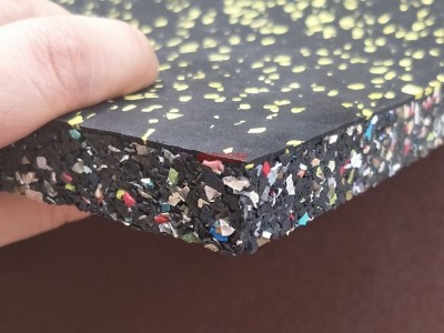 盛達復合橡膠地板-定制健身房地板-復合橡膠地墊-健身房地墊-重力區地板-- 魏縣牙里鎮盛達橡膠制品廠