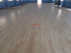 為什么要用體育運動木地板