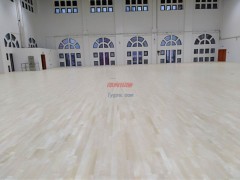 廠家體育館木地板的漆裝方法