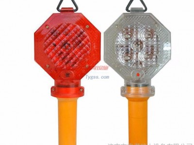 專業(yè)生產(chǎn)道路警示燈-手持式梅花閃光燈-多種規(guī)格路錐頂燈-- 山東鑫煤礦山設(shè)備集團有限公司