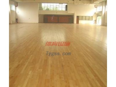 廠家供應(yīng)-運(yùn)動(dòng)地板-室內(nèi)籃球場地板-木質(zhì)地板-球場地板-塑膠跑道-PVC運(yùn)動(dòng)地板廠家-- 北京奧鑫雙豐體育設(shè)施有限公司