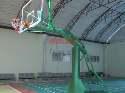 山西運城手動液壓籃球架生產(chǎn)廠家-- 滄州昊然教學(xué)設(shè)備有限公司