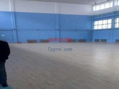 北京籃球館運動木地板/北京籃球館木地板價格/北京籃球館木地板廠家/中體奧森運動木地板廠家-- 北京中體奧森體育設施工程有限公司