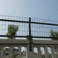 鐵路加高護欄網