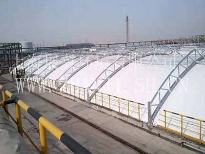 反吊膜結(jié)構(gòu)-反吊膜加蓋-膜材-施工現(xiàn)場(chǎng)-- 上海展冀膜結(jié)構(gòu)有限公司