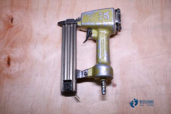 歐氏運動木地板