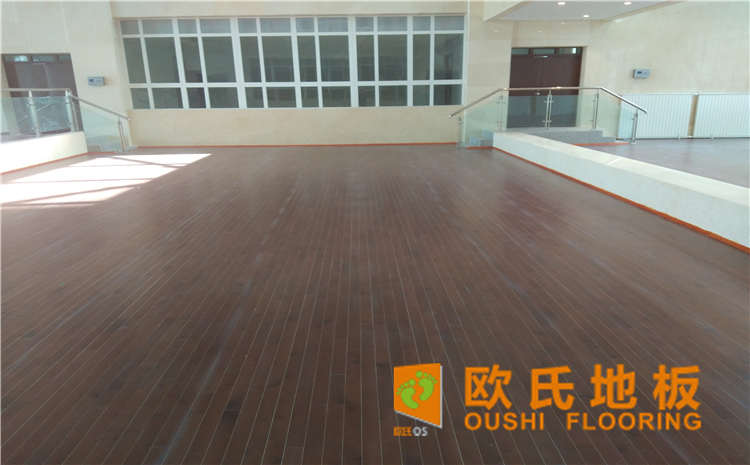 運(yùn)動(dòng)木地板廠家歐氏體育地板