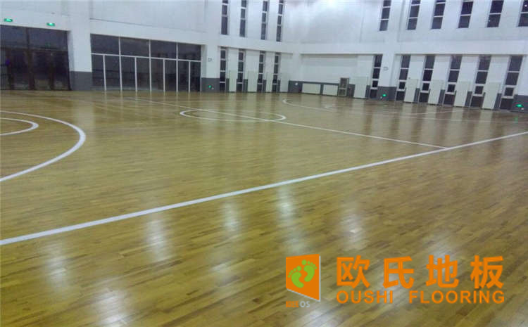 廣州體育館運動木地板安裝