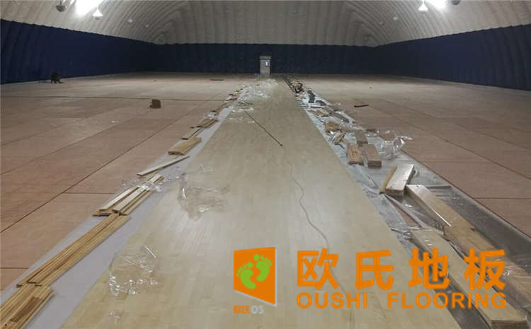 廣州體育館運動木地板安裝